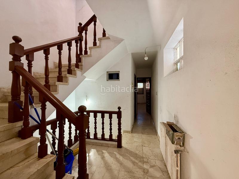 Foto a8aa09b8-2856-4829-b95d-6531eda612b1. Casa adossada a Grove (O)