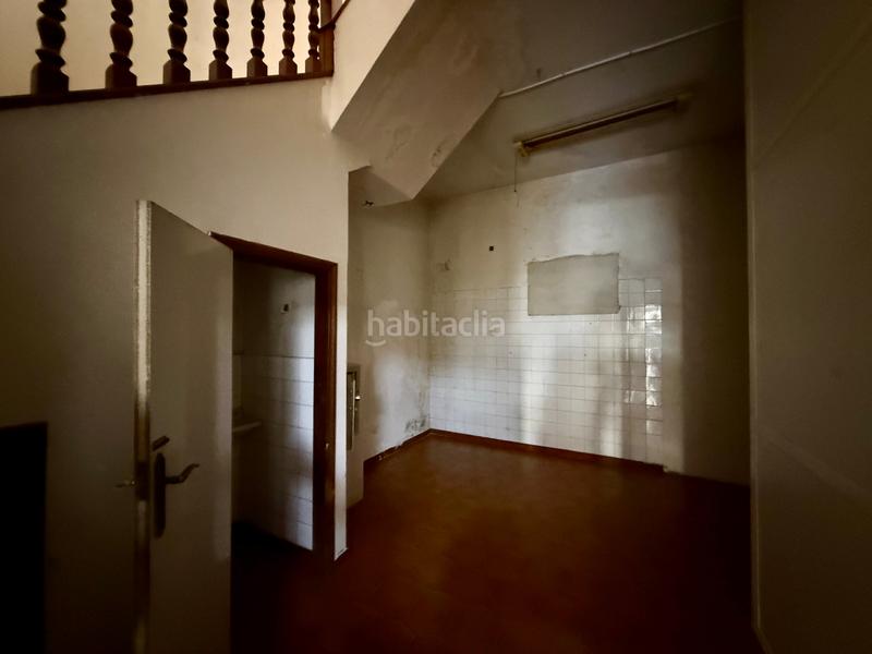 Foto d0b18475-5dc8-4389-9be2-d4092b958e6a. Casa adossada a Grove (O)