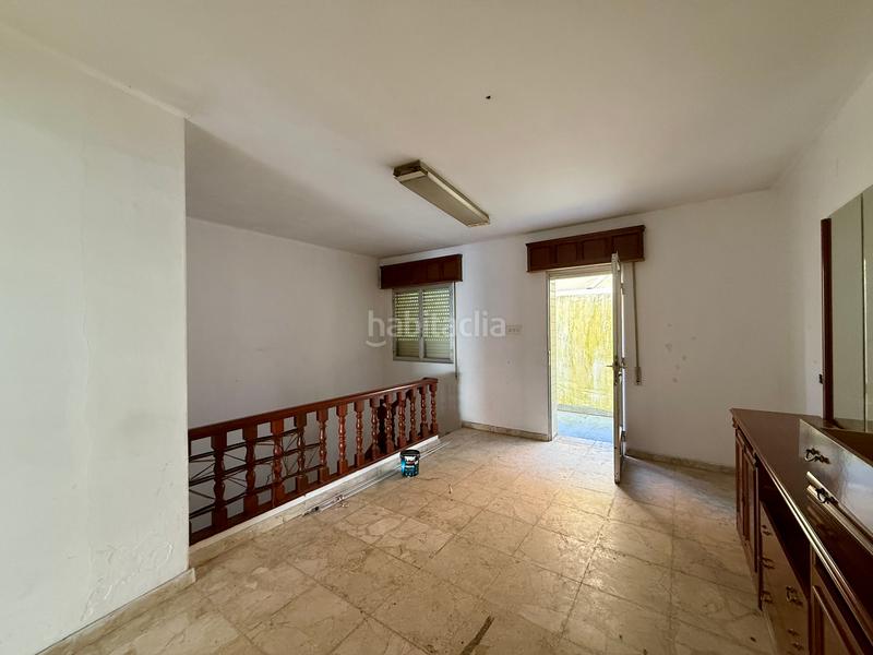 Foto d33e2f16-dced-409f-a975-78a005a18a13. Casa adossada a Grove (O)