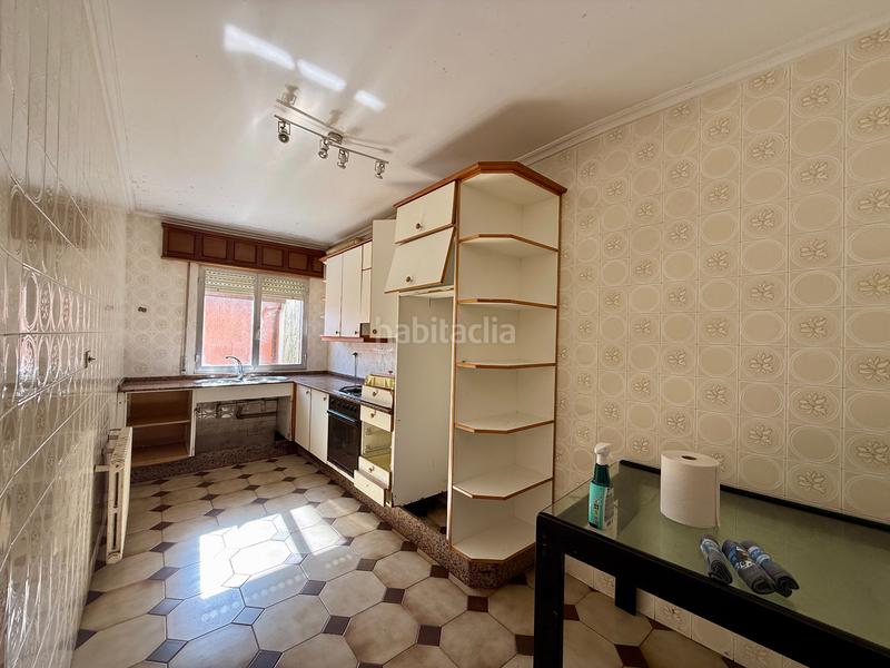 Foto e34b5419-0c07-4bcb-8e1d-e8fe5f87ae71. Casa adossada a Grove (O)