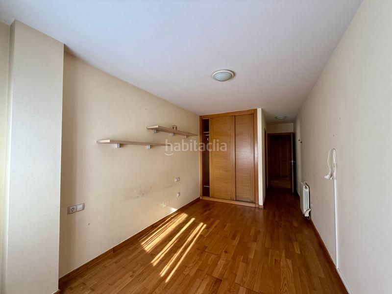 Foto cac14c32-cbfd-4ea2-a1eb-fba3a77d363d. Planta baixa a rúa borreiros 16 a Grove (O)