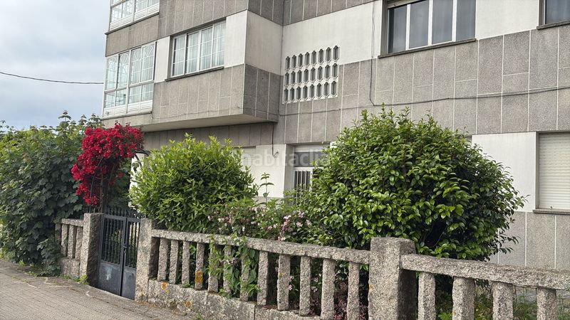 Foto 87205f18-945f-4416-9dab-0687ed23c87c. Edificio en Grove (O)