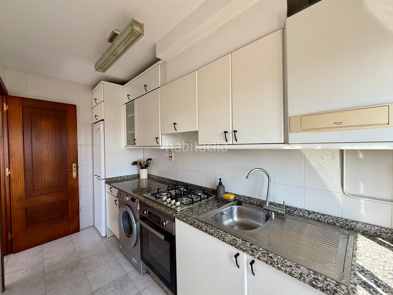 Foto 699ca2d3-618d-4ba7-8f78-6690785ea3bb. Piso en Grove (O)