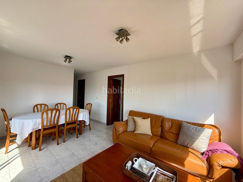 Foto cd87cb17-ef2e-4209-a906-9c0770630da0. Piso en Grove (O)