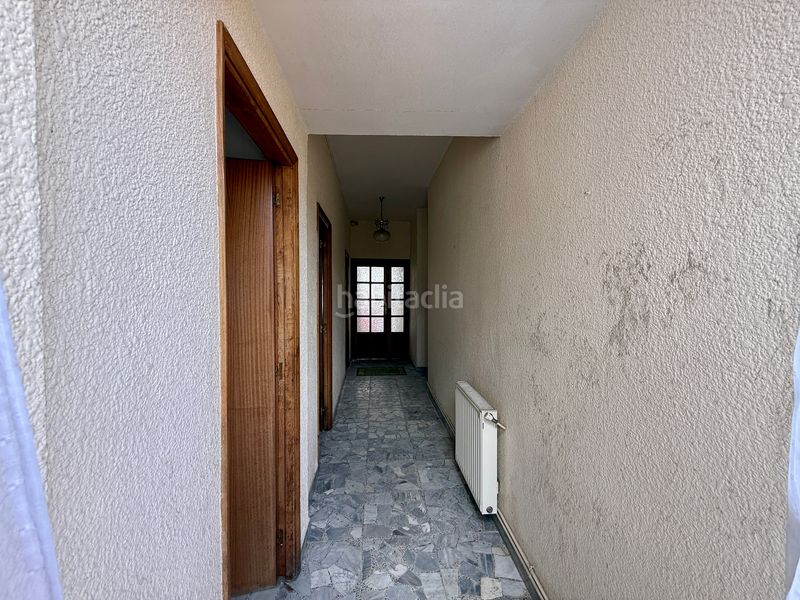 Foto 1b98ad76-2f5a-42f9-a516-2885d4da45bb. Casa a rúa con do gato 23 a Grove (O)