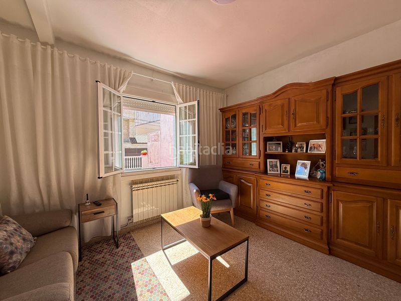 Foto f89e650c-37e1-45af-848e-c6fb46afd4fe. Casa amb calefacció aparcament a Grove (O)
