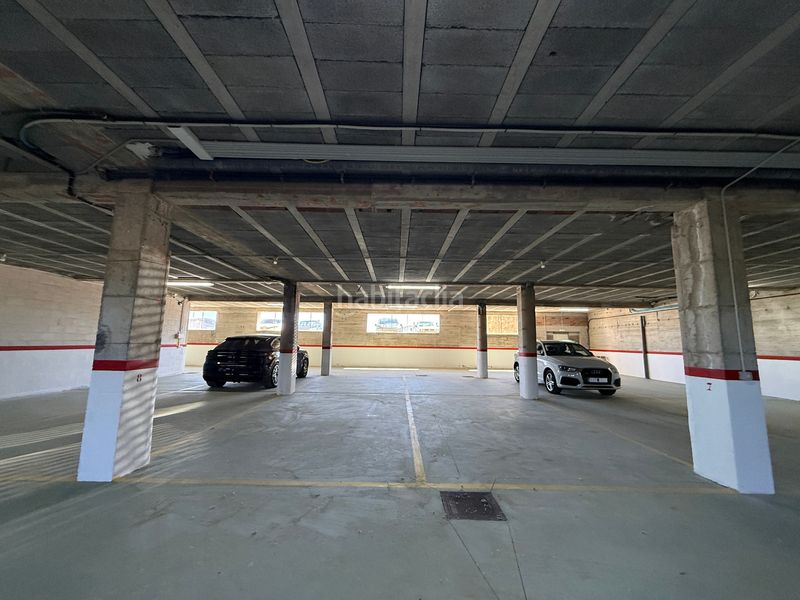 Foto ddac8b72-fe37-4d42-b0fe-dcc0f057fc69. Posto auto in Grove (O)