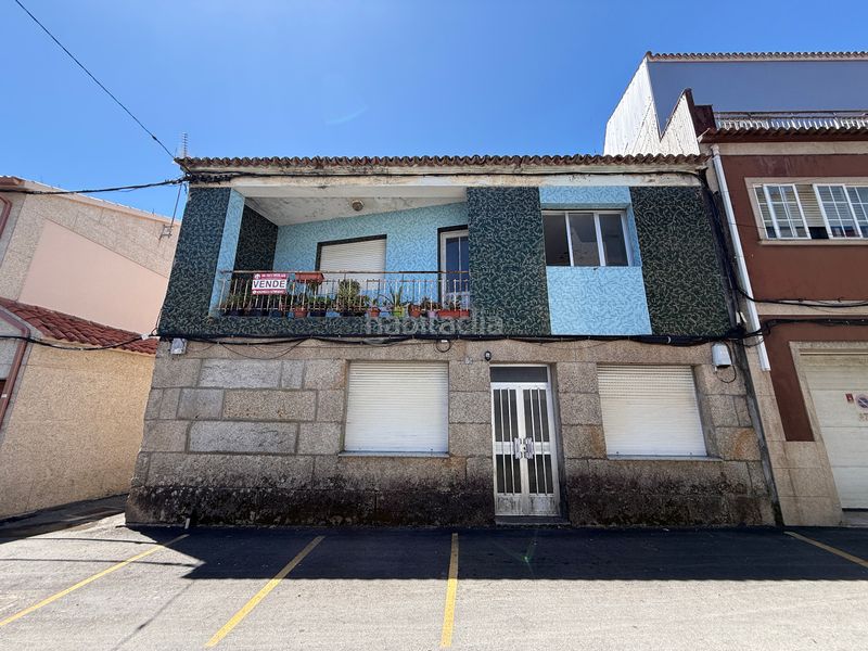Foto b91b7110-49df-4d6c-992f-474637c5aad0. Casa aparellada a rúa do corgo 15 a Grove (O)