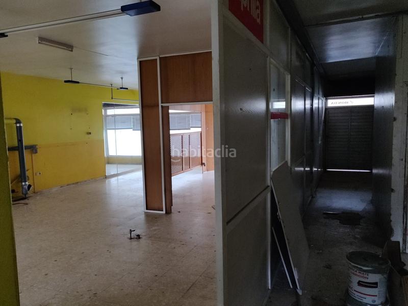 Foto f2cb08c0-cc00-4700-b275-9cad6f6ff0f0. Alquiler local comercial en Grove (O)