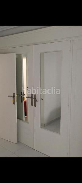 Foto bbf45cd5-aeb0-4a85-9572-4c59479b3e9f. Lloguer pis a Triana Casco Antiguo Sevilla