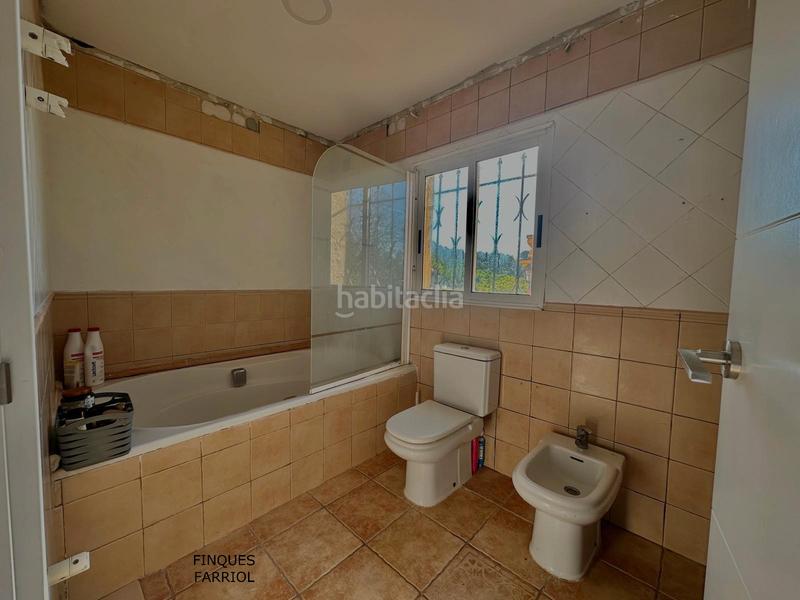 Foto c50ab627-6540-4f1a-8446-182943057c68. Chalet casa independiente con vistas al mar en Riudecols
