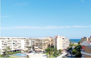Estudio  Carrer de joaquim serra. Con vistas al mar, playa a solo 100 metros!!