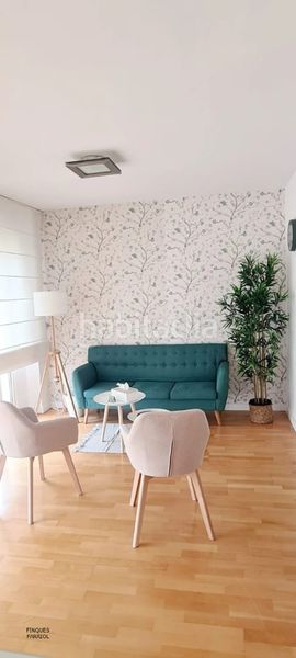 Foto 128dfa42-523f-457d-a231-acebecbfddb2. Àtic amb calefacció a Centre Reus