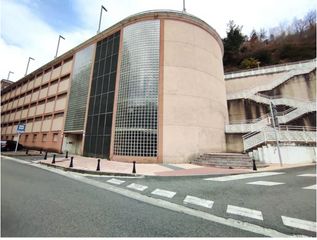 Aparcament cotxe  Tiburzio anitua. Garaje en venta cerrado en las torres de amaña