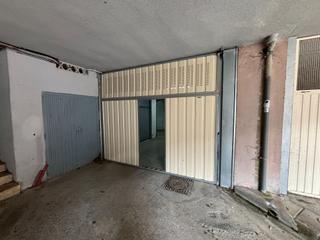 Aparcament cotxe  Urkizu pasealekua. Amplio garaje en venta zona urkizu