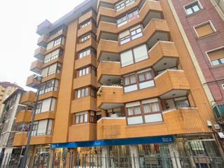 Pis  Birjiape. Espectacular vivienda reformada con vistas a galeras