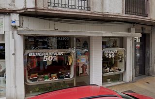 Location Local commercial  Julian etxeberria. Alquilerventa de amplio local comercial en el centro de eibar