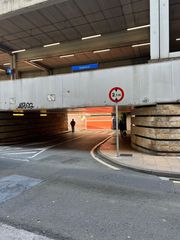 Rent Car parking  Arratebide. Alquiler raya de garaje