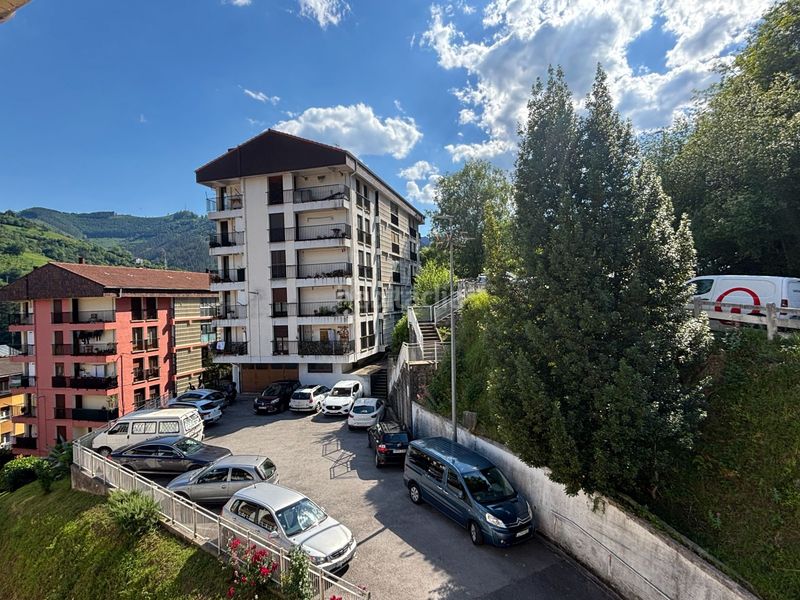 Foto 35d4ef6c-be5d-4c68-a999-b8738812e2fd. Etagenwohnung mit heizung in Eibar