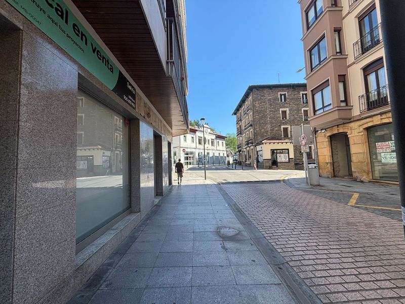 Foto d665ded1-1e1f-4b81-b822-41decc774b9f. Flat with heating in Eibar