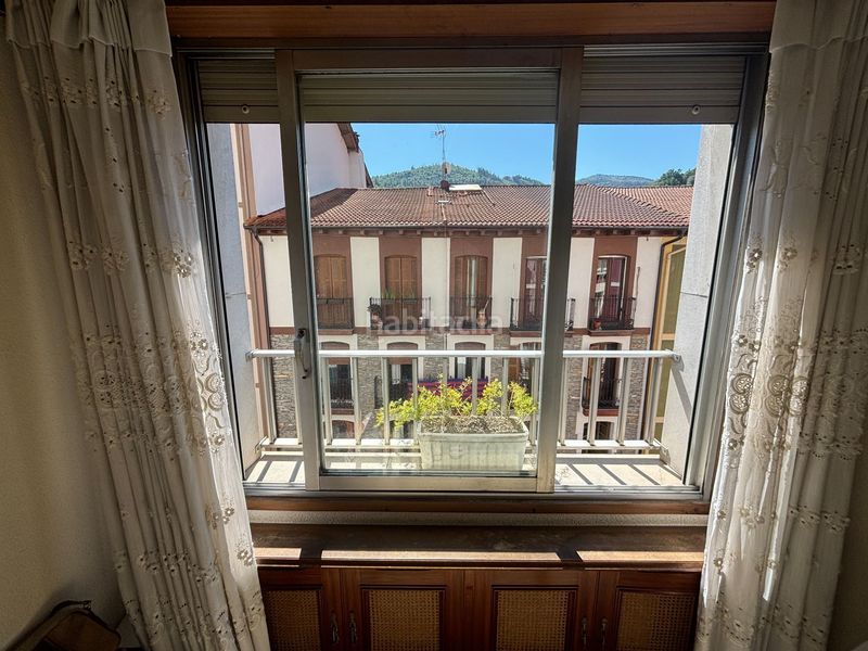 Foto ecb4b0af-1261-4286-831e-1a55f27c05c6. Flat with heating in Eibar
