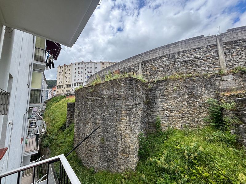 Foto c5ebd59f-995c-4dd4-b5e6-410e39da904d. Appartamento con riscaldamento in Eibar
