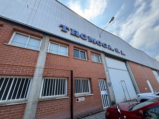 Nau industrial  Barrio goitondo. Nave industrial de 1.067 m construidos 907 m útiles con oficinas