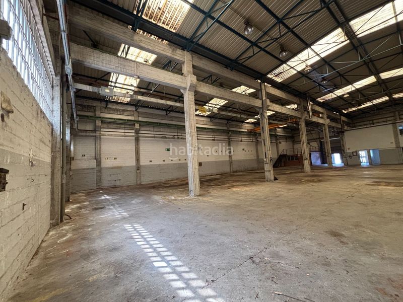 Foto 42b434b5-f809-478f-bc88-275448847bc0. Fabrikhalle in Mallabia