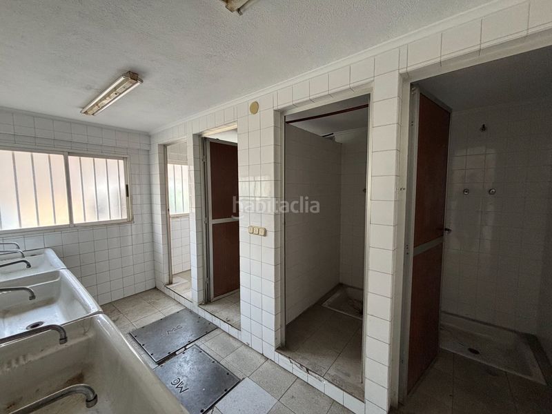 Foto b79023c5-e34d-40f3-8d39-97bb514db538. Fabrikhalle in Mallabia