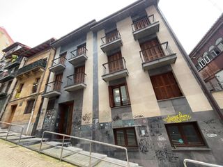 Affitto Piccolo appartamento  Txirio kale. Vivienda en alquiler en el centro de eibar