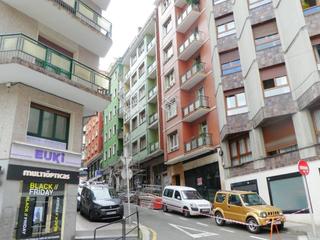 Location Local commercial  Txirio kalea. Alquiler local comercial centro de eibar