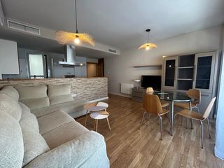 Miete Etagenwohnung in Almendralejo. Apartamento moderno con garaje