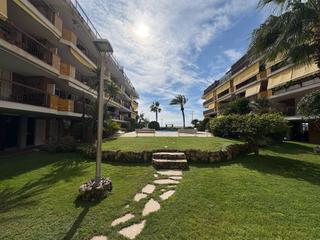Penthouse in Lluminetes. En primera linea de mar