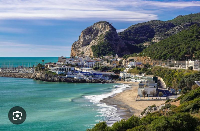 Foto f49d5b89-44fb-461b-a34e-6aa35b08c478. Terreny residencial a Garraf Sitges