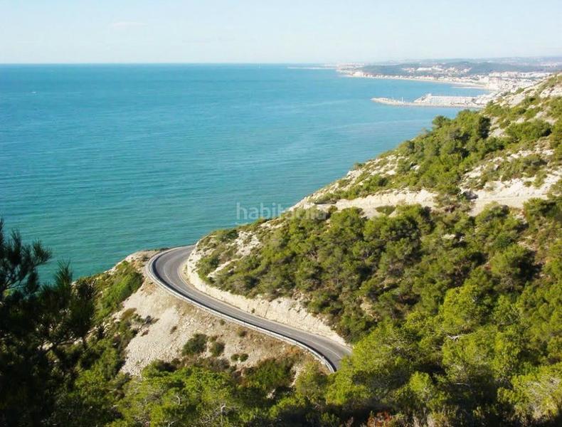 Foto 77408d8c-c6cf-4f70-a74e-b84993e1c5f3. Terreny residencial a les botigues de Sitges Sitges