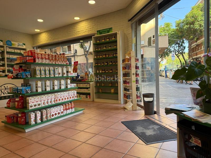 Foto 7610efb3-b9d6-4034-91fa-8097c8aeea9b. Traspaso local comercial oportunidad única en el corazón . en Castelldefels