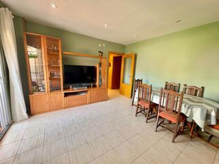 Pis  Narcis monturiol. Vivienda cerca de todos los servicios