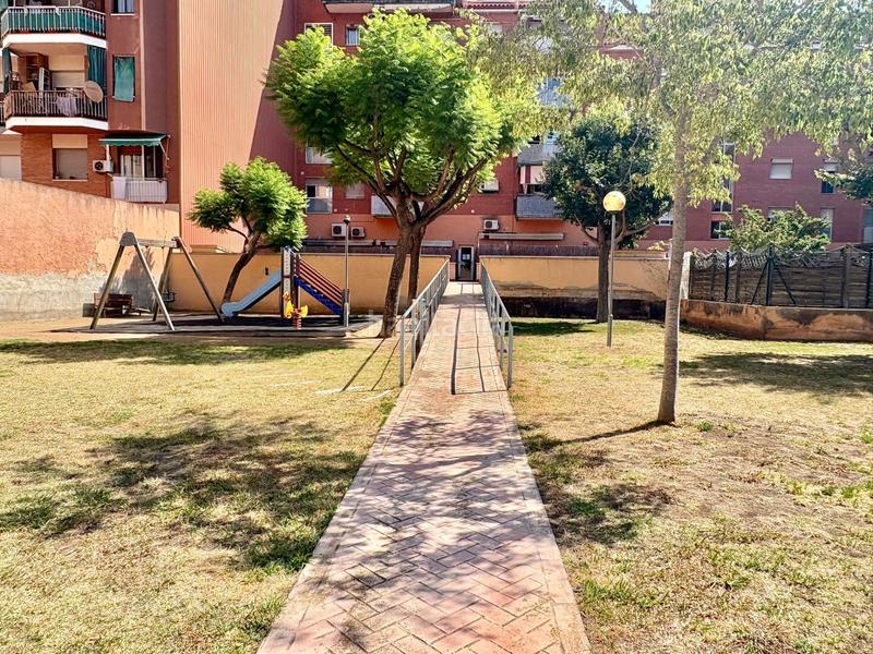 Foto dc39e7d6-5eb3-47ab-939c-228ed35bdf32. Flat with heating pool in Castell-Poble Vell Castelldefels