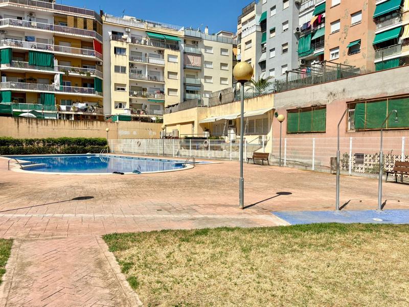 Foto f347cd78-80b9-4078-946c-bdf51cb73750. Flat with heating pool in Castell-Poble Vell Castelldefels