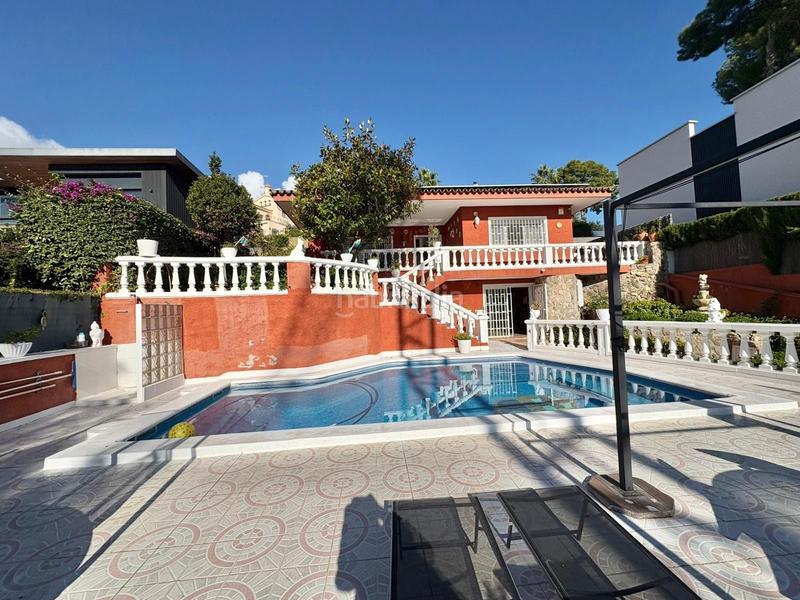 Foto 1b20eb81-8b99-41ca-8f23-d44f6cdbf0ea. Casa amb calefacció aparcament piscina a Montmar Castelldefels
