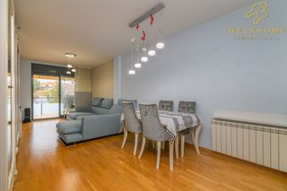 Piso  Esglesia. Amplio piso familiar con parking en canyars