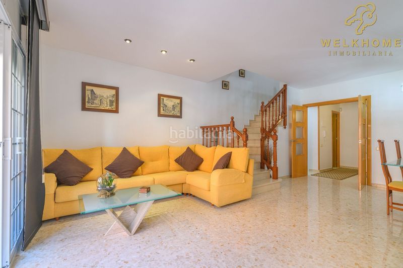 Foto 4e8f0f6b-cf2f-41bc-ac68-ea7799381e28. Casa amb calefacció aparcament a Centre-Estació Gavà