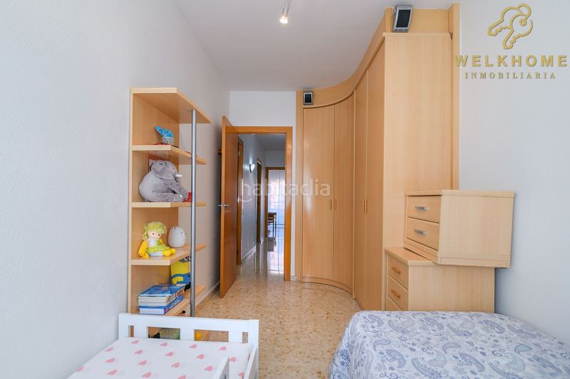 Foto 4ef7f90d-ac2a-40e5-a65a-d734f1b1d7a5. Casa amb calefacció aparcament a Centre-Estació Gavà