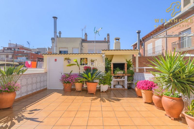 Foto a90da030-4d08-451f-a749-e057cd8f8113. Casa amb calefacció aparcament a Centre-Estació Gavà