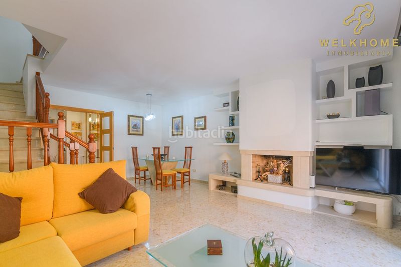 Foto b0a4f05c-4e6f-4c05-9e74-04a50c9b6b86. Casa amb calefacció aparcament a Centre-Estació Gavà
