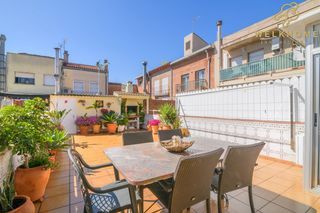 Haus  Sant joan. Casa con local y gran terraza en lilla