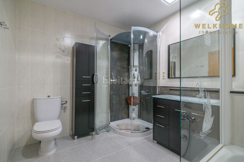 Foto c7190afc-8490-48be-9f36-427800980855. Casa amb calefacció aparcament a Centre-Estació Gavà