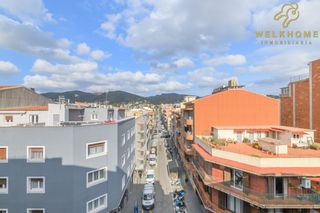 Etagenwohnung  Constitución. Luz, ubicación y potencial en pleno centro de castelldefels