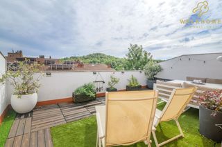 Duplex  Rajolers. Ático dúplex con 3 terrazas en les bòbiles