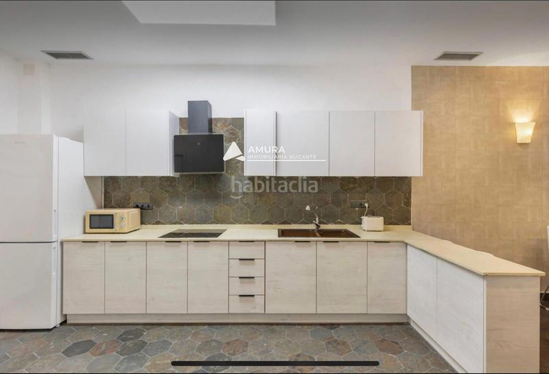 Foto 4537e1a9-307f-429f-a92e-295e103b5540. Flat with heating in Benalúa Alicante